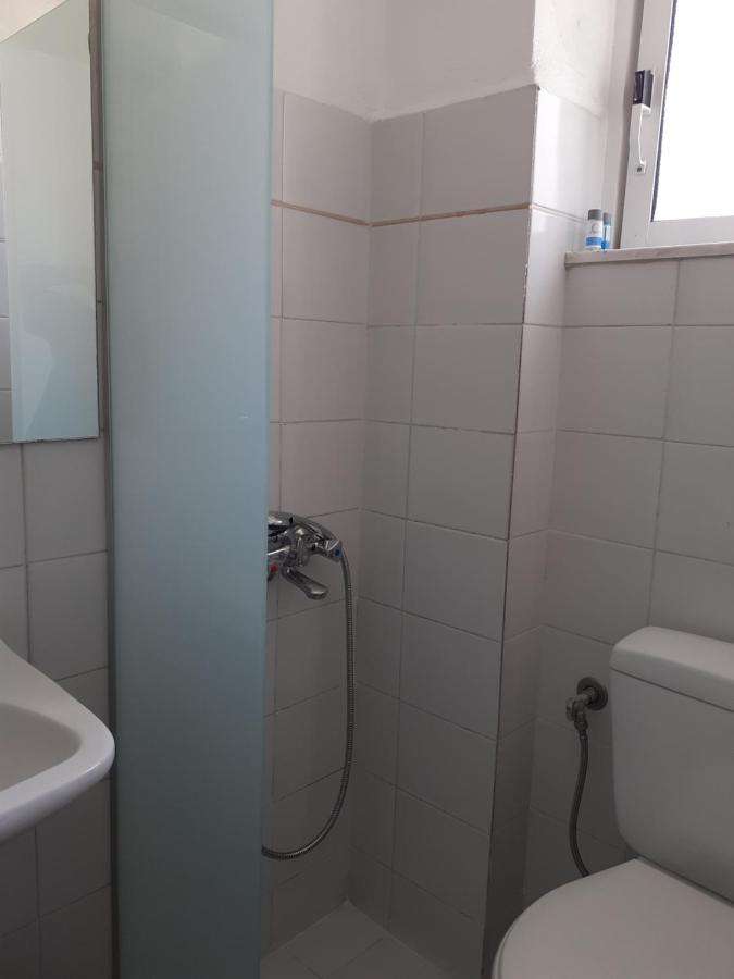 Single Room Bathroom,1011387181:JPEG